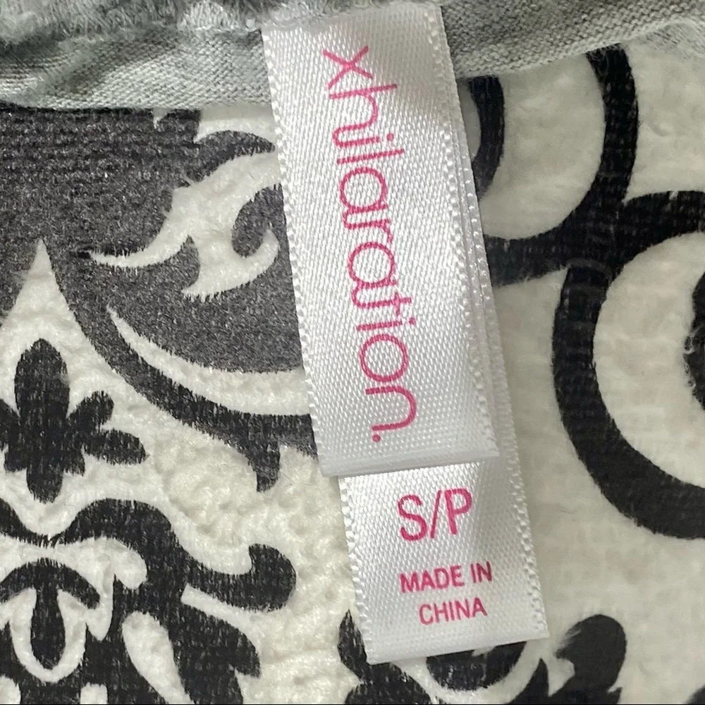 Xhilaration Tank Top Cream and Blue Print and Grey Back Small - Picture 5 of 9